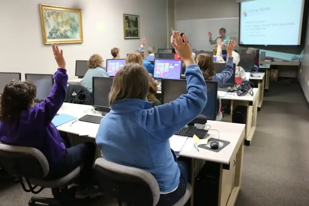 Trabalho em sala de aula aplicando aula invertida